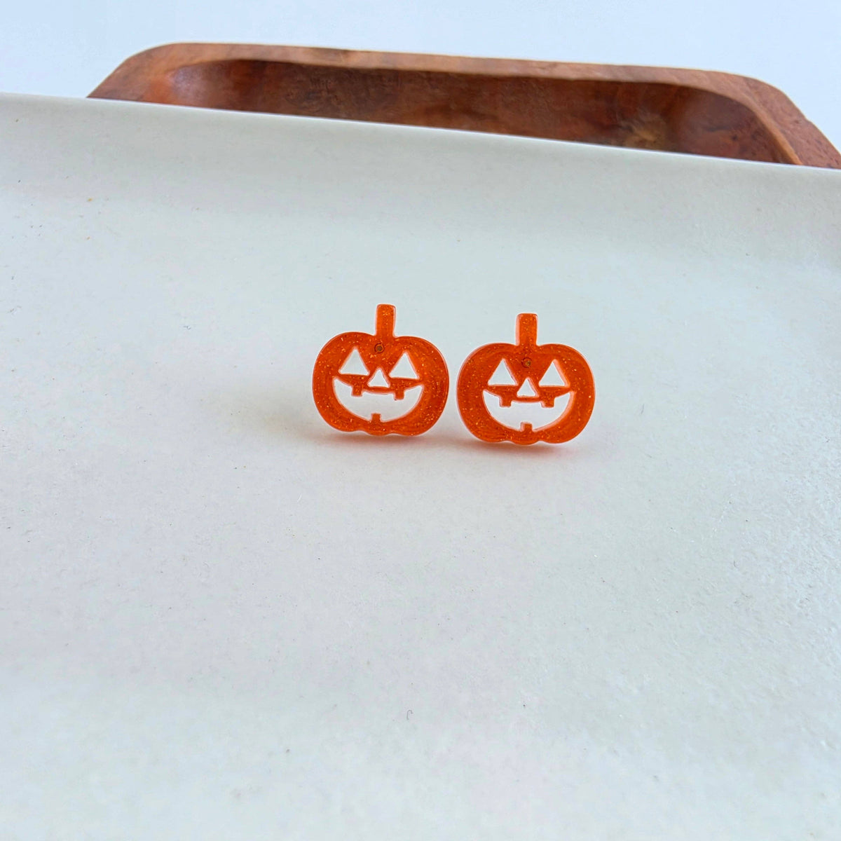 Jack O' Lantern Pumpkin Studs - Orange Glitter // Halloween