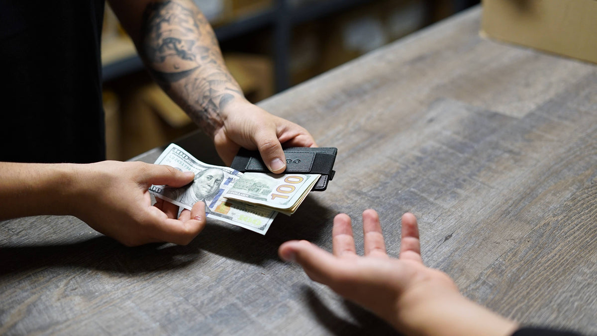 Dash BANDO Slim Utility Wallet
