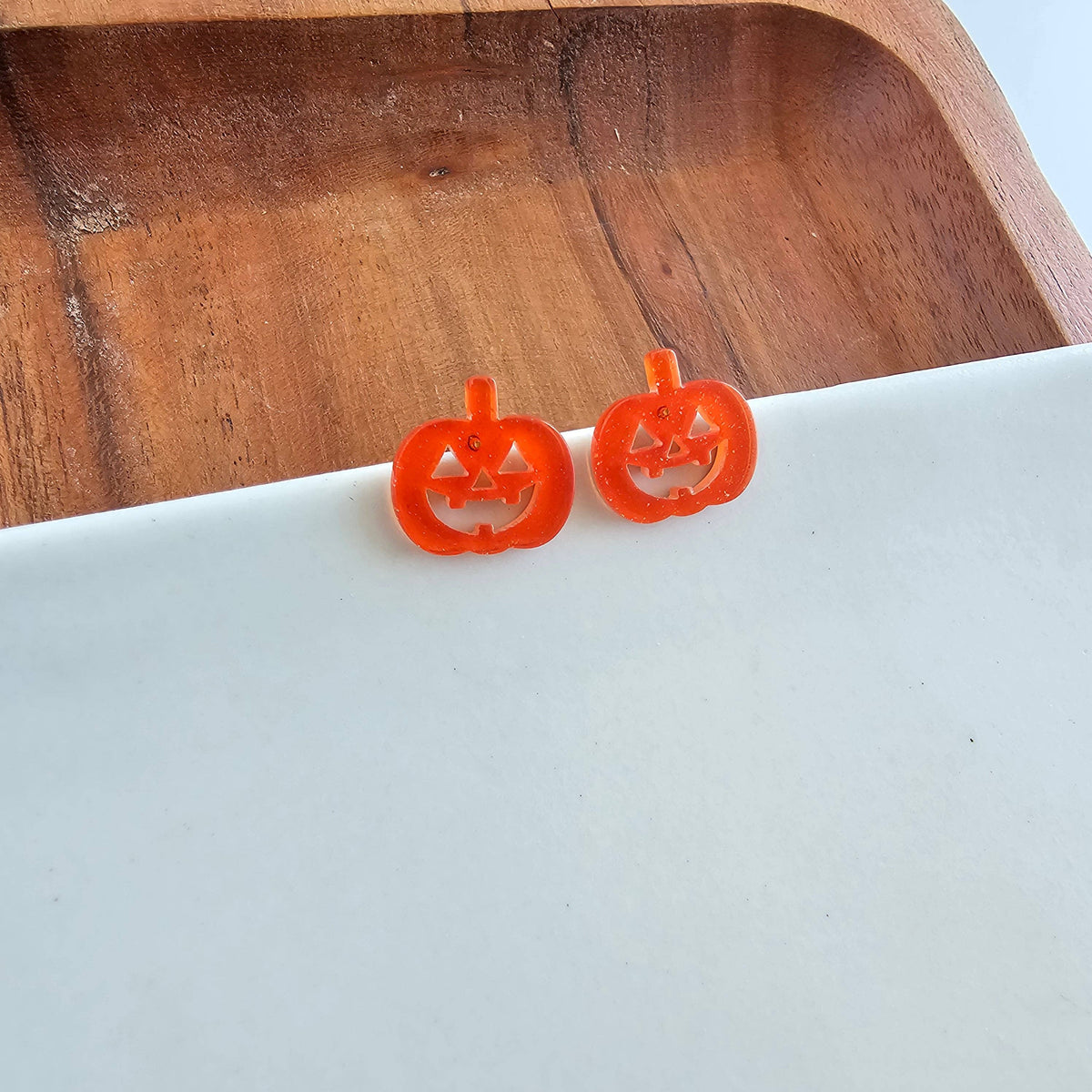 Jack O' Lantern Pumpkin Studs - Orange Glitter // Halloween