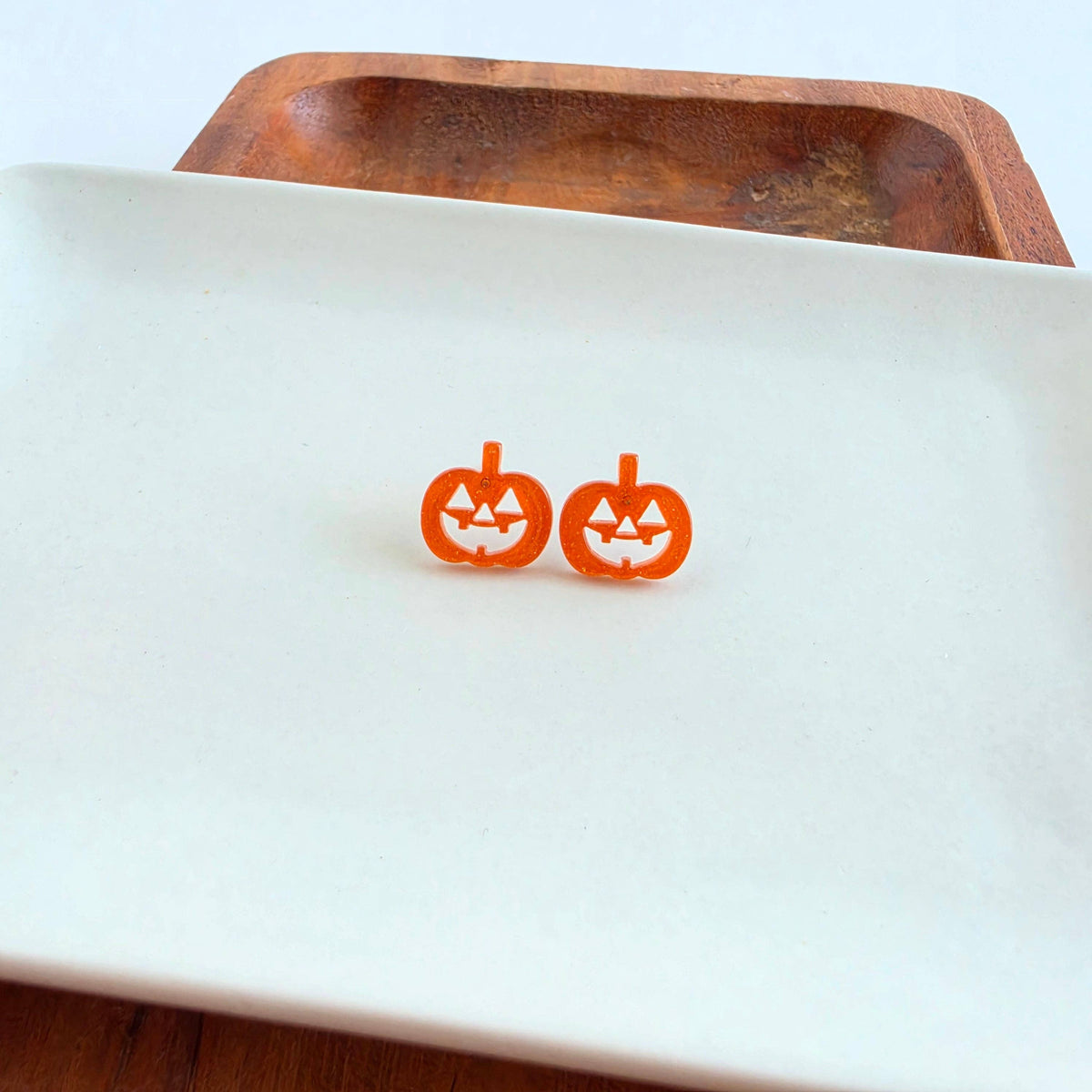 Jack O' Lantern Pumpkin Studs - Orange Glitter // Halloween