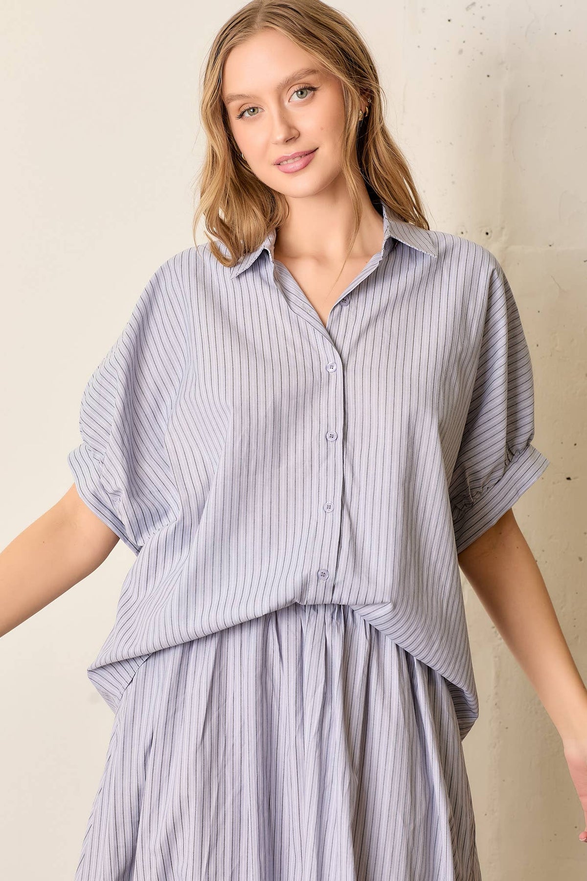 STRIPE BUTTON UP SHIRT