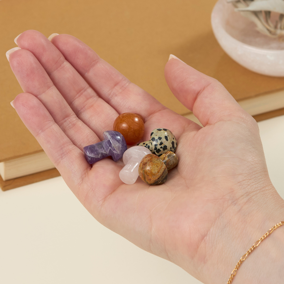 Assorted Carved Crystal Mini Mushrooms