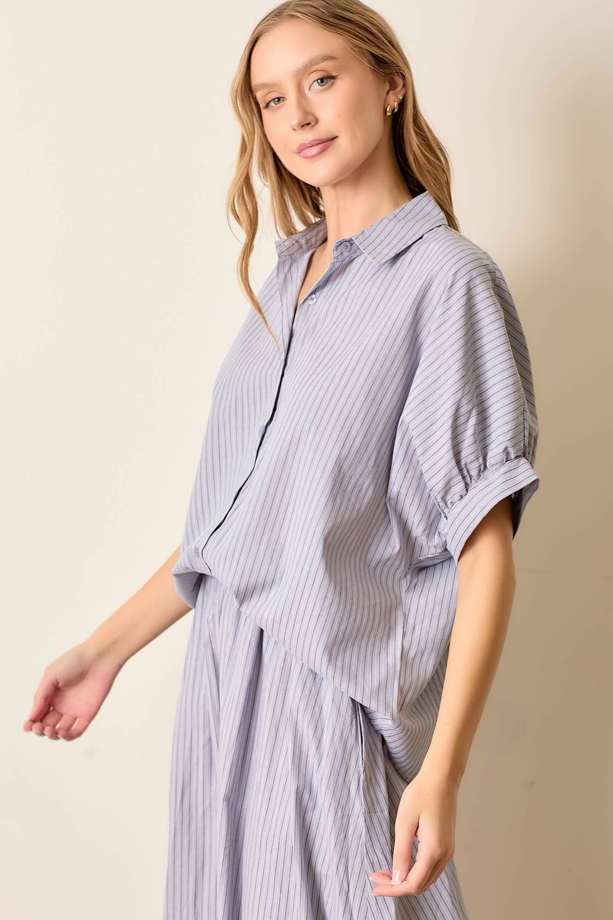 STRIPE BUTTON UP SHIRT
