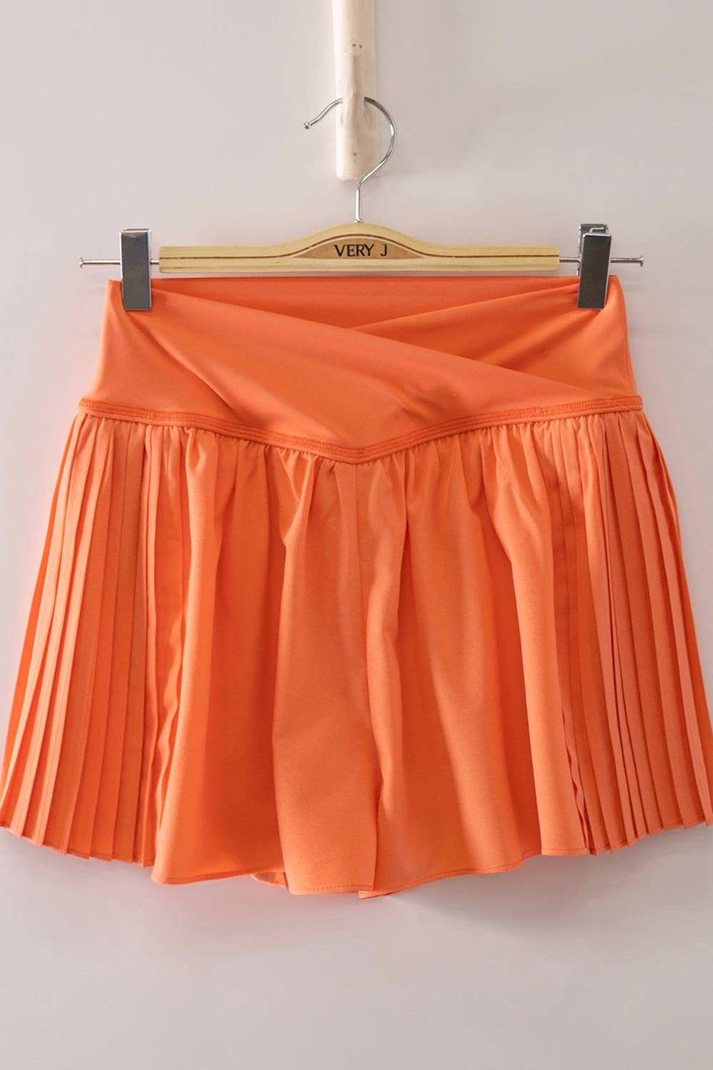 Side Pleated Detail Activewear Shorts