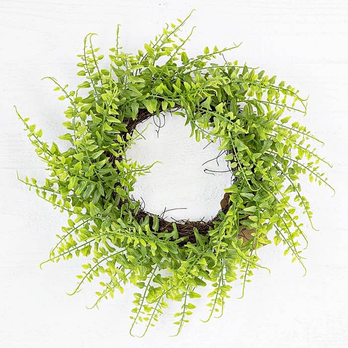 29031 - 16in(6.5in) Green Fern Twig Wreath-4/40pcs