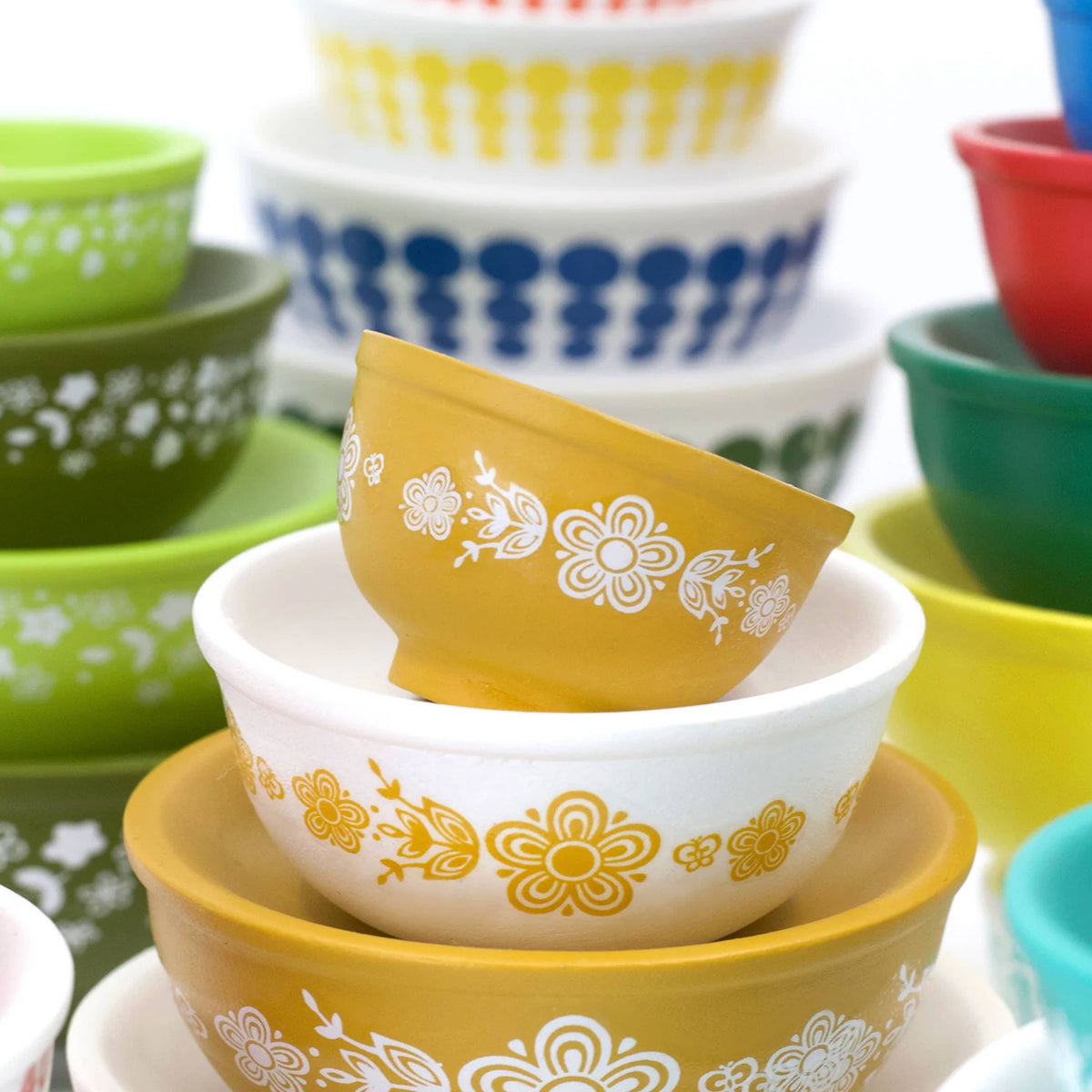 Mini Pyrex-Inspired Mixing Bowls Stackable Display Set