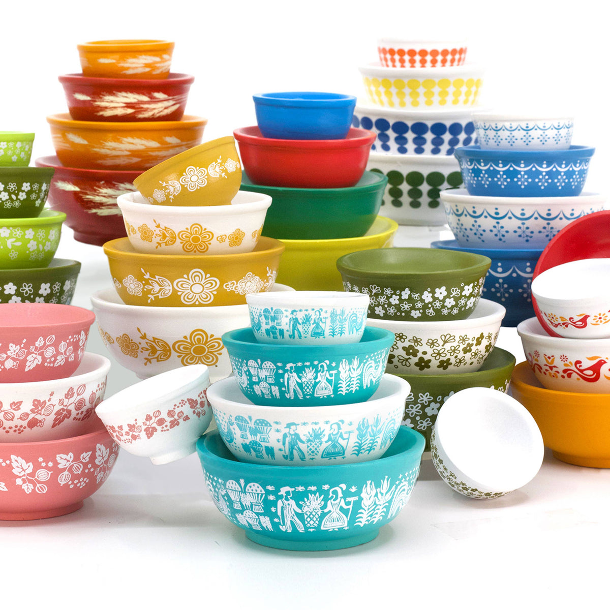 Mini Pyrex-Inspired Mixing Bowls Stackable Display Set
