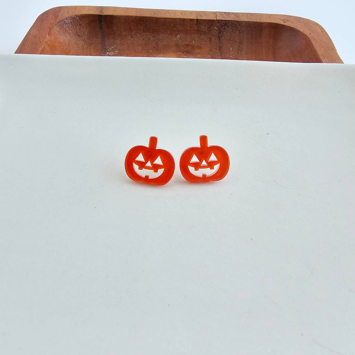 Jack O' Lantern Pumpkin Studs - Orange Glitter // Halloween