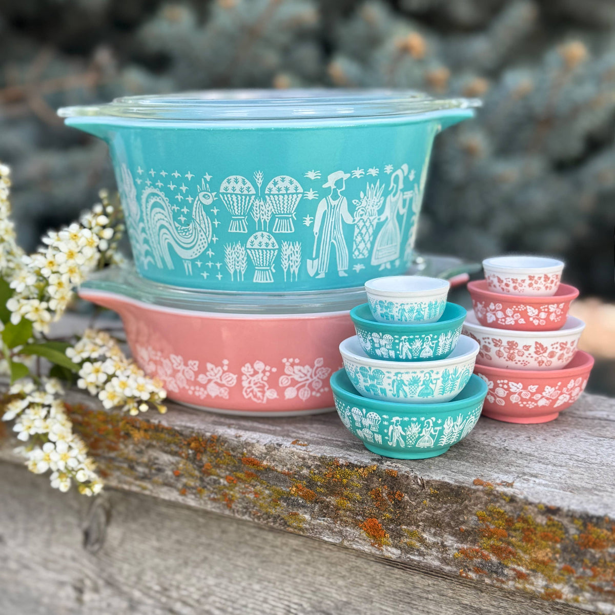 Mini Pyrex-Inspired Mixing Bowls Stackable Display Set