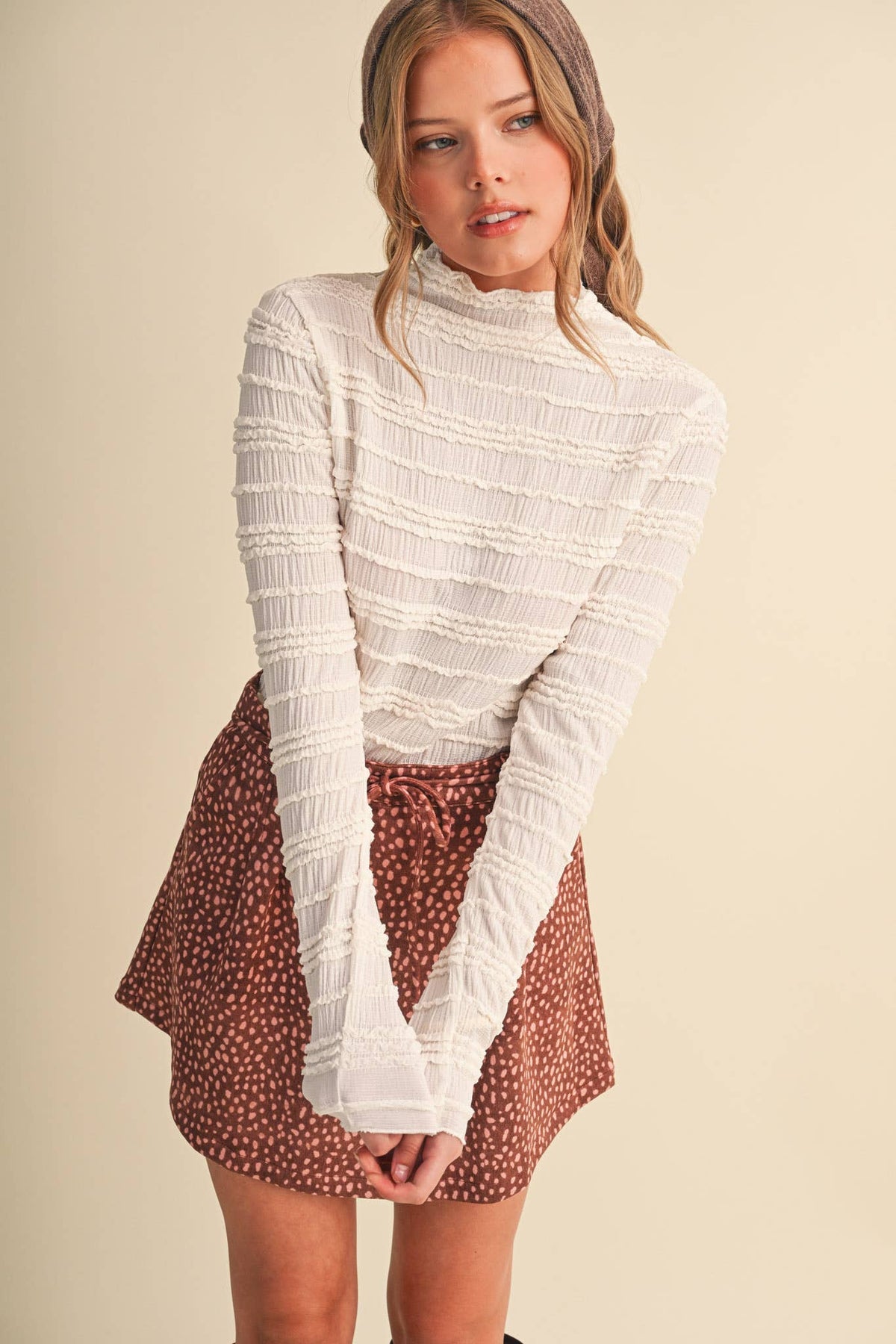 SHIRRED LONG SLEEVE MOCK NECK TOP MTP5407